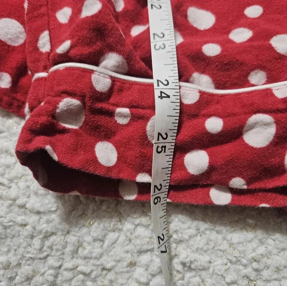 Kim Roger's red and white polka dot pajama set! - Picture 5 of 7